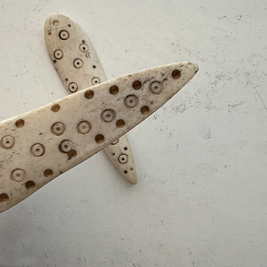 SOLD: Kenyan Batik Bone Pendant: Loops Spear