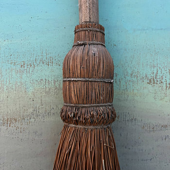 Vintage Chinese Straw Brush